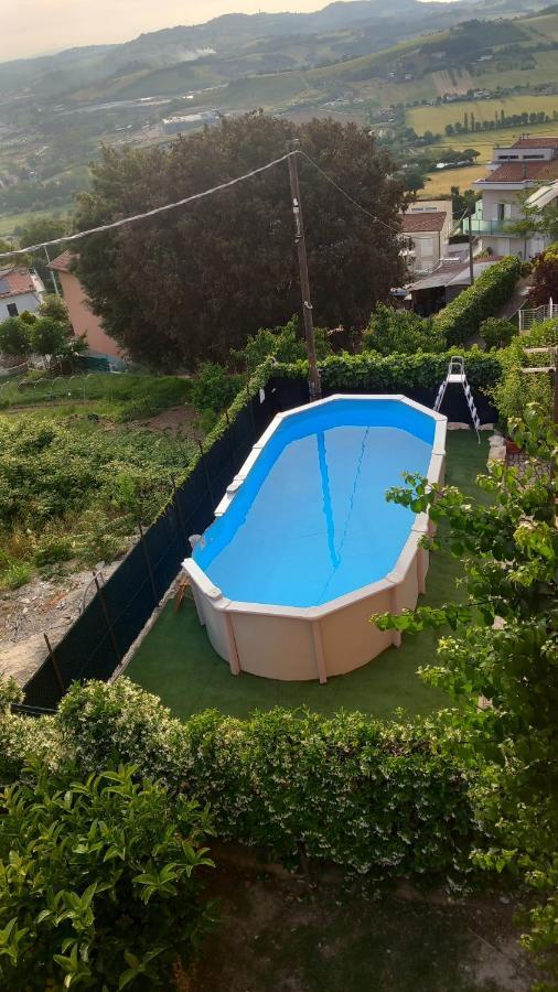 La Violetta Villa Камерано Екстериор снимка