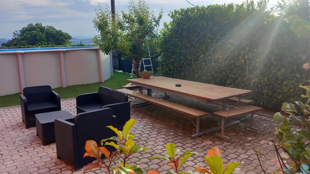 La Violetta Villa Камерано Екстериор снимка