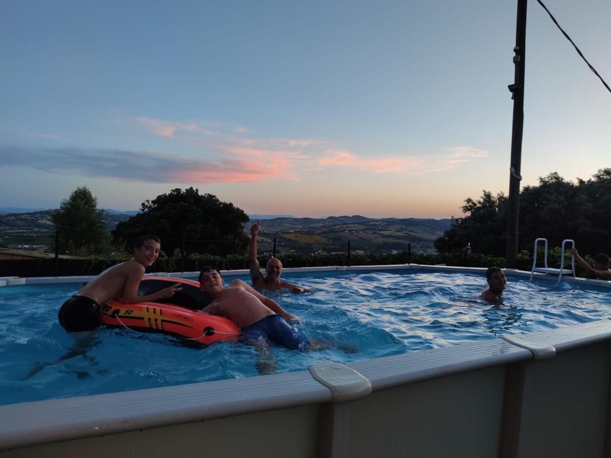 La Violetta Villa Камерано Екстериор снимка